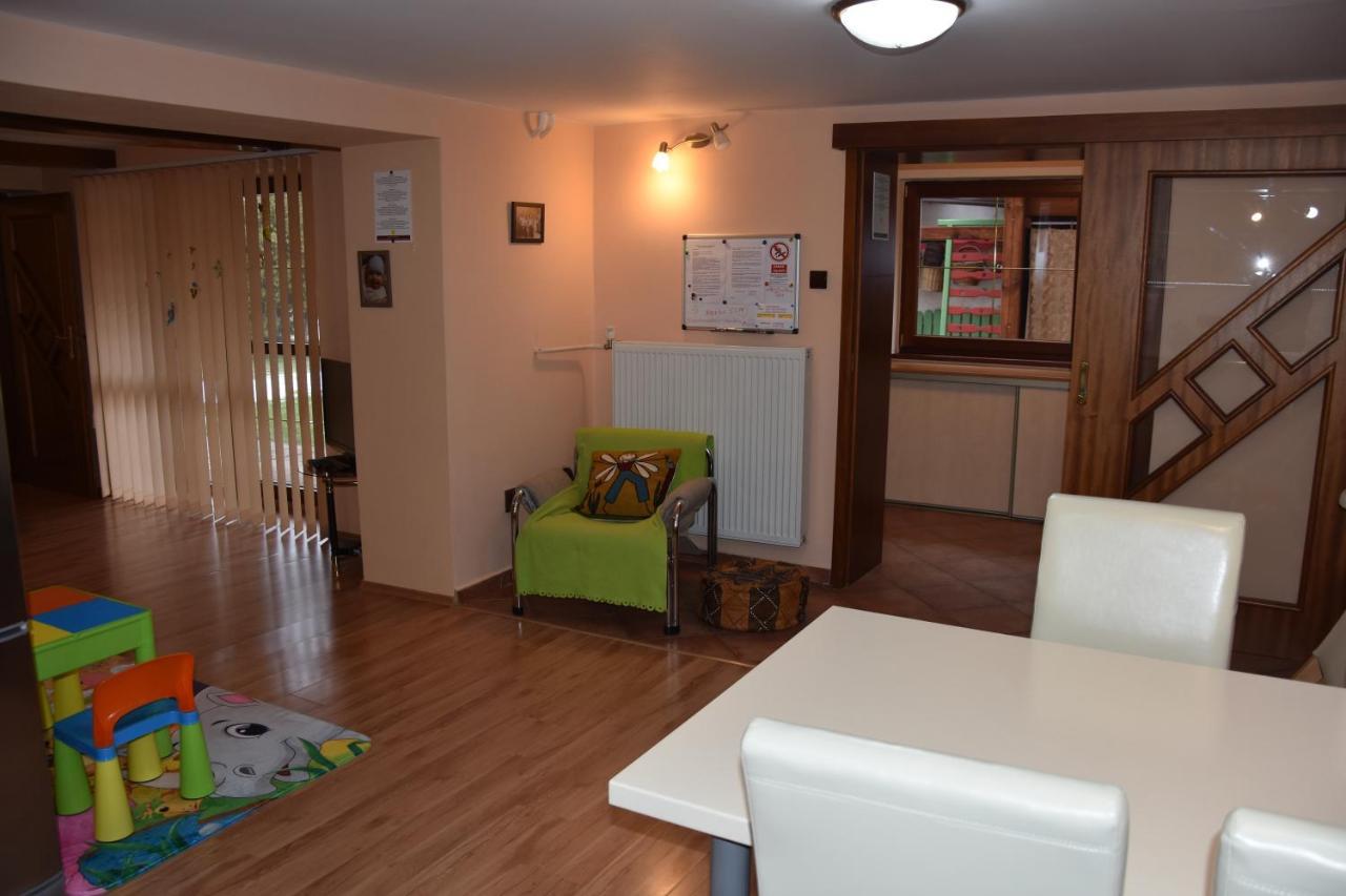Appartement Dafinka à Banská Bystrica Extérieur photo