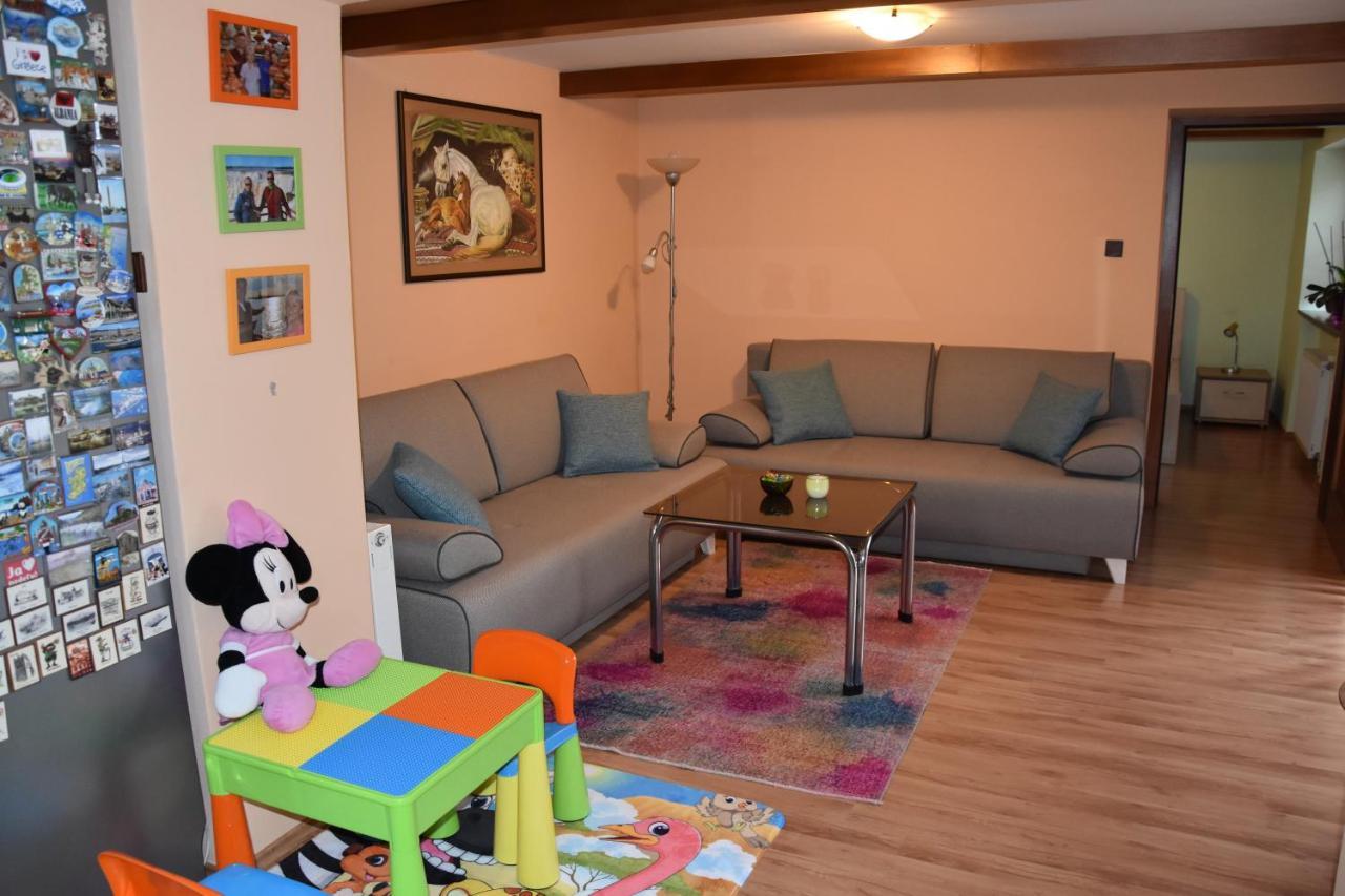 Appartement Dafinka à Banská Bystrica Extérieur photo