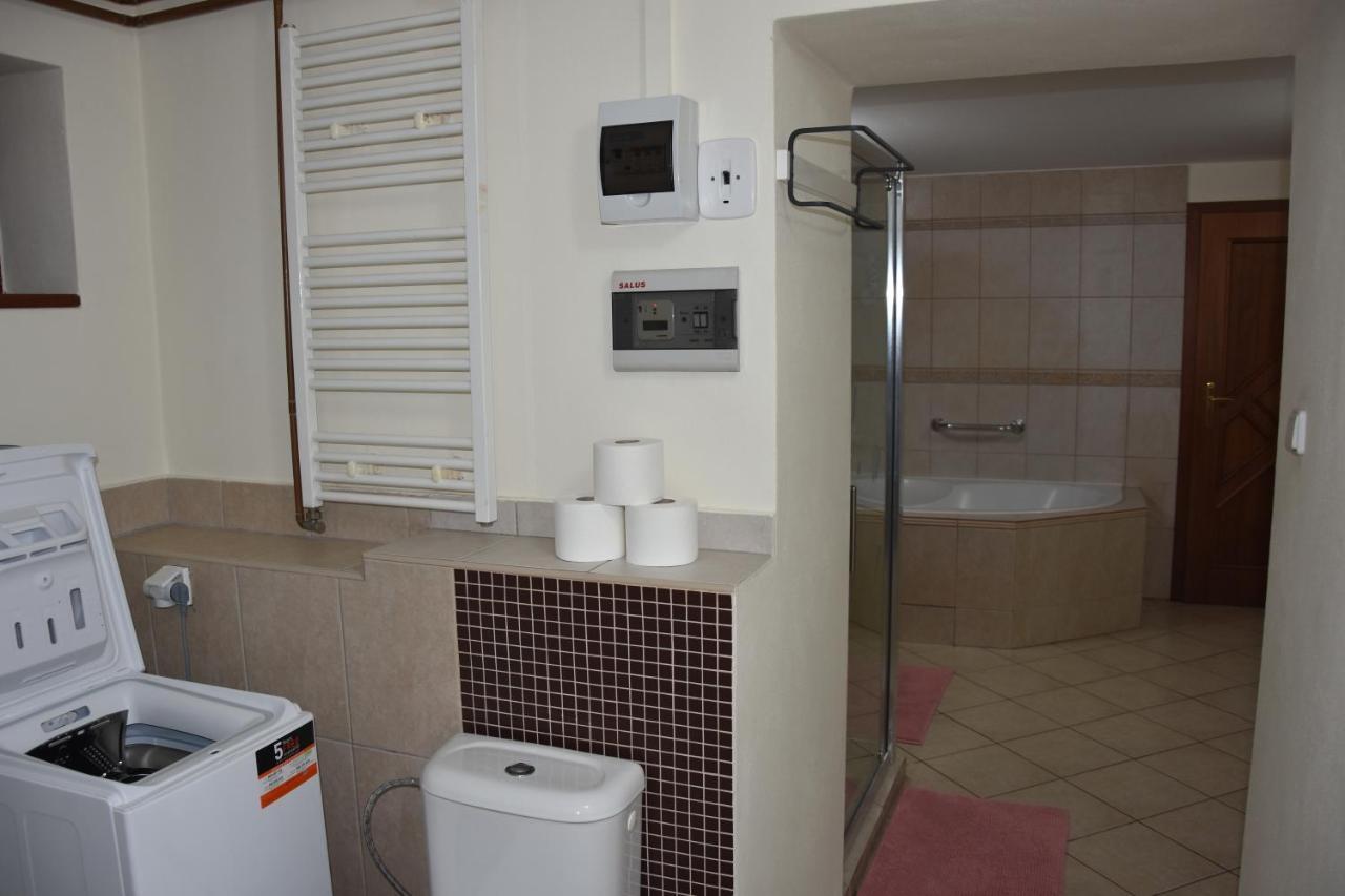 Appartement Dafinka à Banská Bystrica Extérieur photo