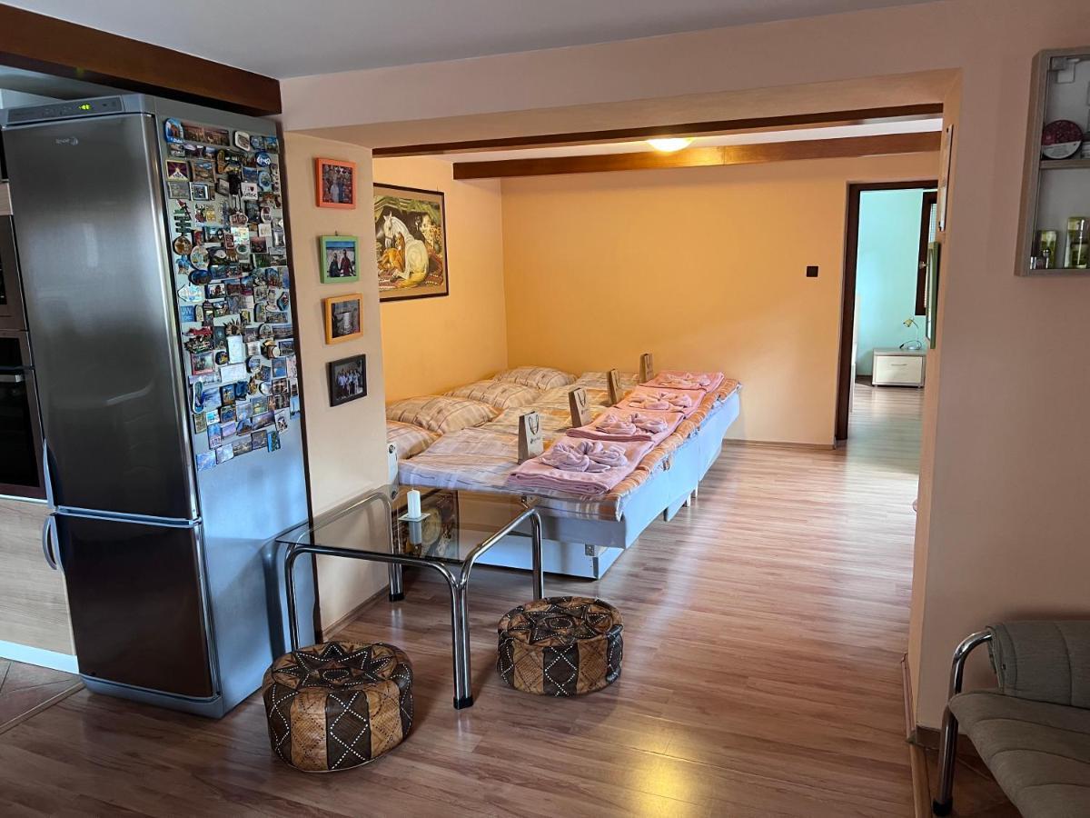 Appartement Dafinka à Banská Bystrica Extérieur photo
